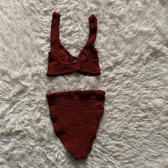 NWT Hunza G Nadine set in metallic chestnut - Picture 6 of 8